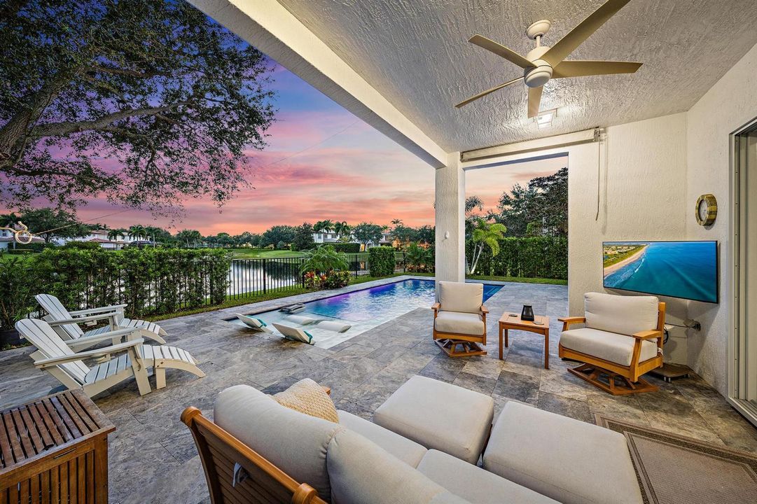 Covered Lanai & Pool