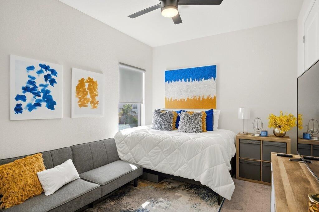 Guest 2nd Bedroom.jpg-SMALL