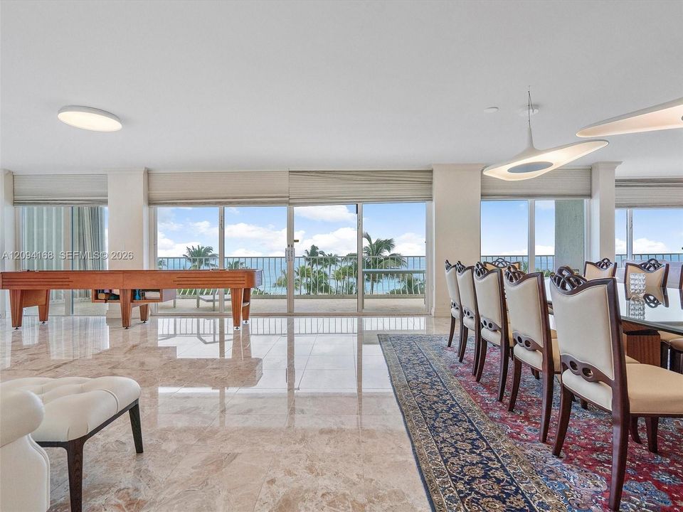 En Venta: $5,500,000 (3 camas, 3 baños, 3300 Pies cuadrados)