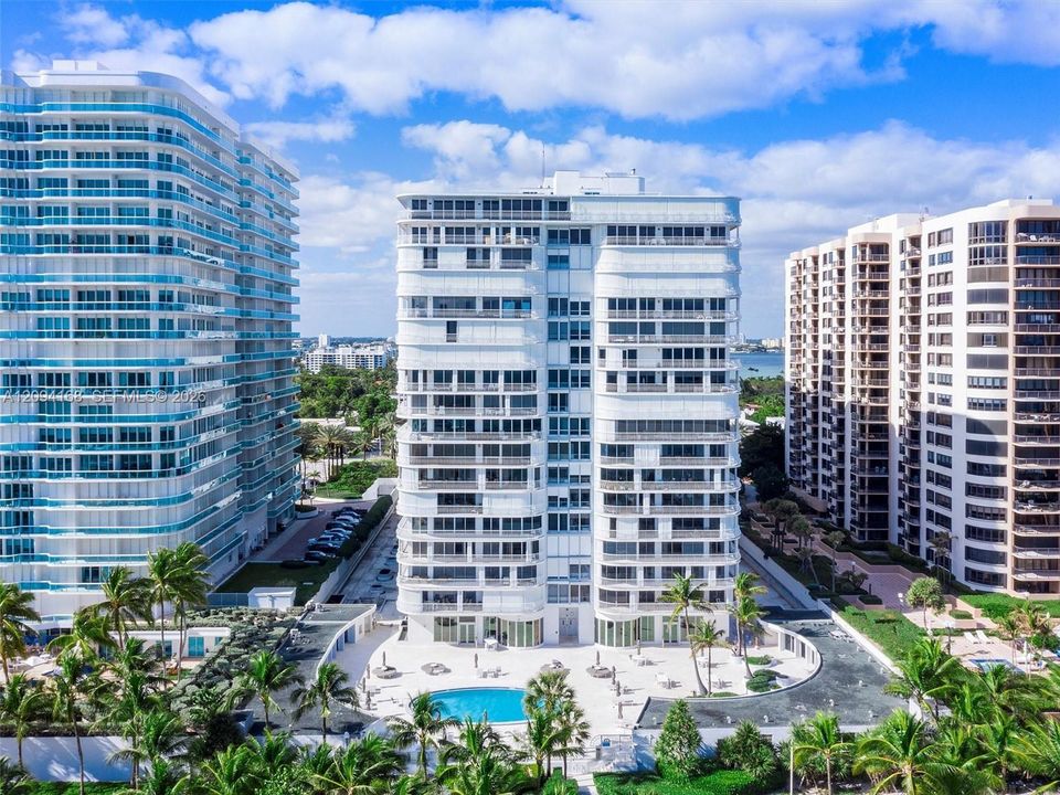 En Venta: $5,500,000 (3 camas, 3 baños, 3300 Pies cuadrados)