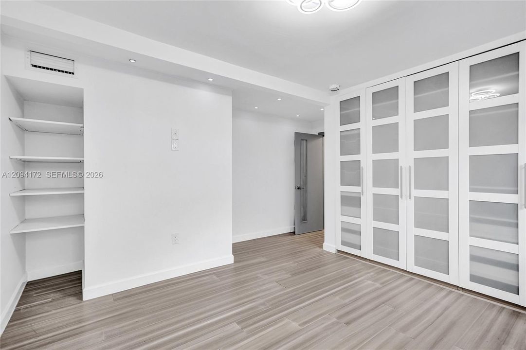 For Rent: $9,500 (4 beds, 2 baths, 2498 Square Feet)