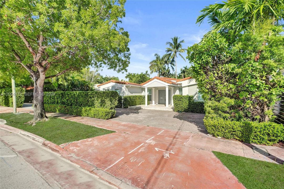 For Rent: $9,500 (4 beds, 2 baths, 2498 Square Feet)