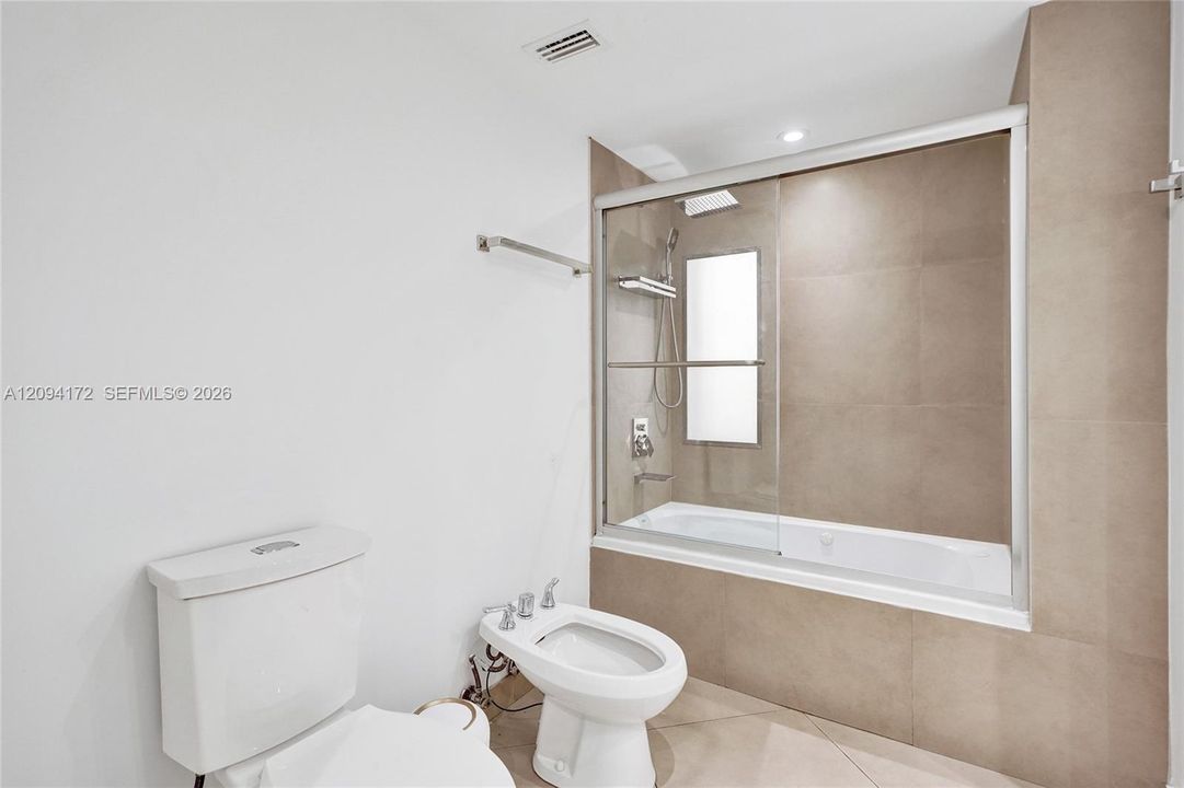 For Rent: $9,500 (4 beds, 2 baths, 2498 Square Feet)