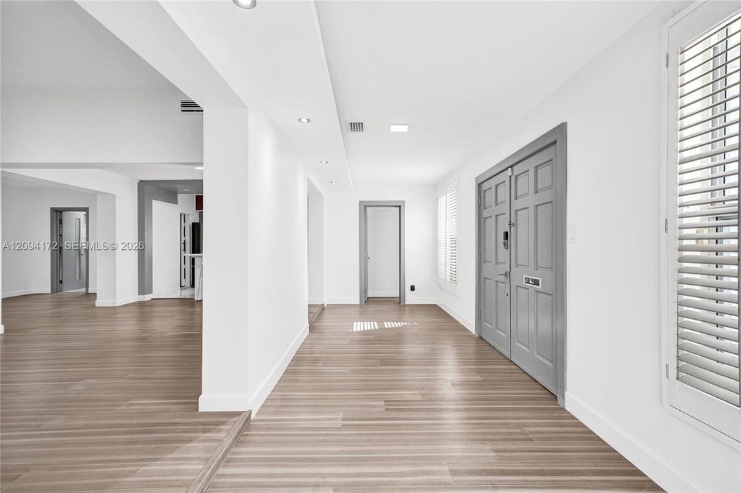 For Rent: $9,500 (4 beds, 2 baths, 2498 Square Feet)