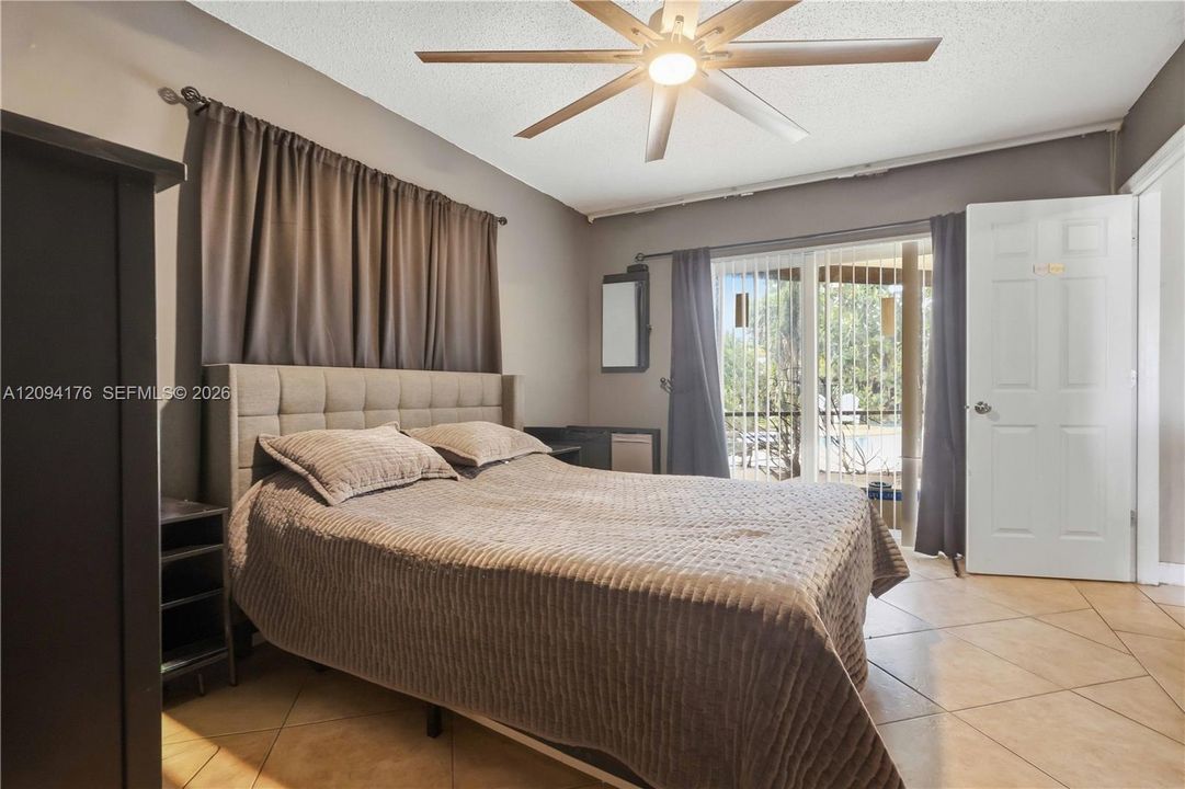 For Sale: $550,000 (4 beds, 2 baths, 1604 Square Feet)