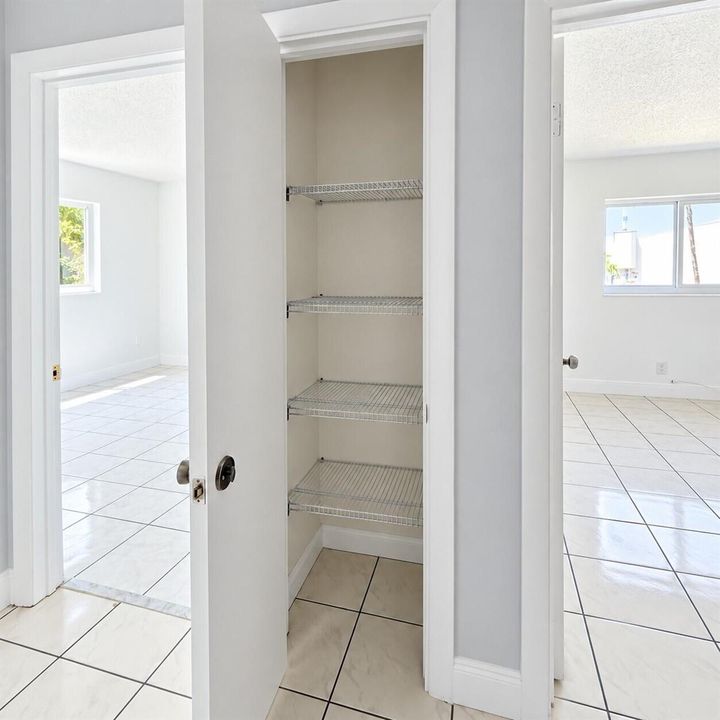 CLOSET