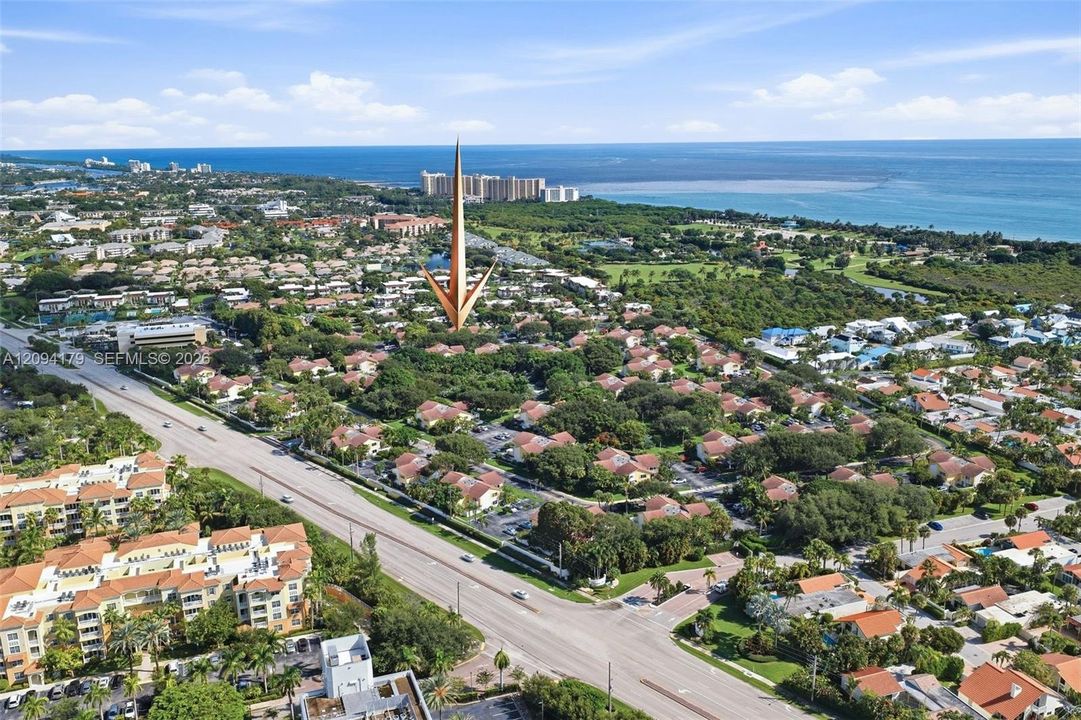 На продажу: $475,000 (2 спален, 2 ванн, 1250 Квадратных фут)