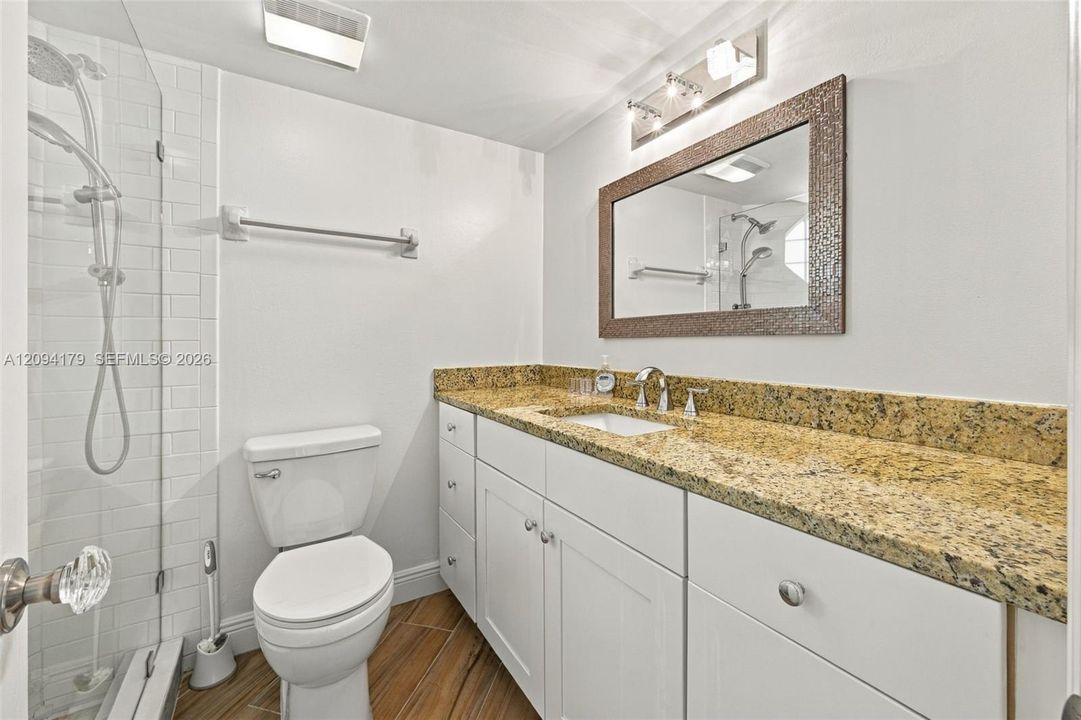Updated 2nd Bath w Shower