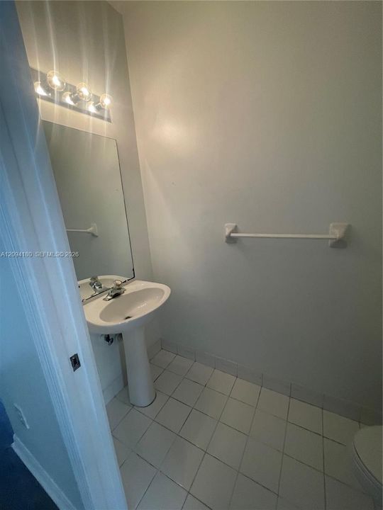 В аренду: $2,900 (3 спален, 2 ванн, 1370 Квадратных фут)