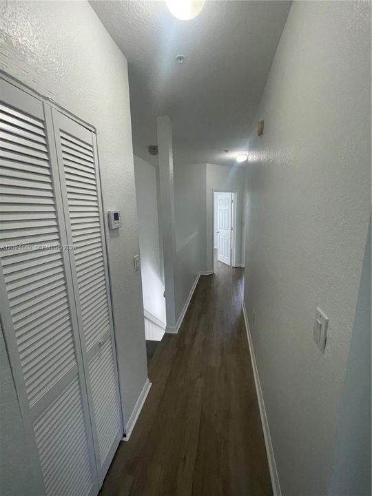В аренду: $2,900 (3 спален, 2 ванн, 1370 Квадратных фут)