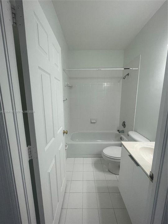 В аренду: $2,900 (3 спален, 2 ванн, 1370 Квадратных фут)