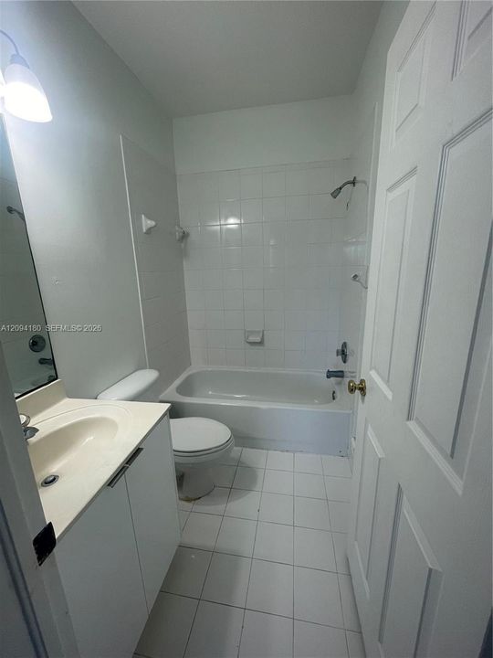 В аренду: $2,900 (3 спален, 2 ванн, 1370 Квадратных фут)