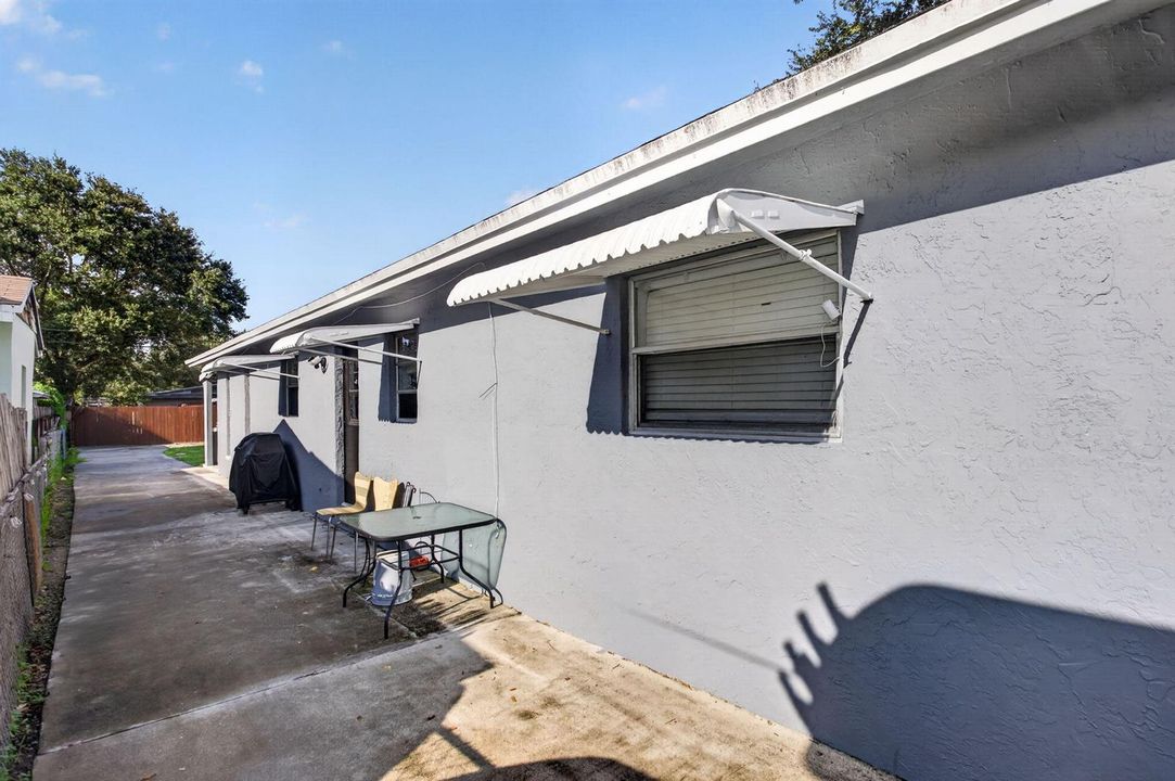 5-web-or-mls-5715-0859