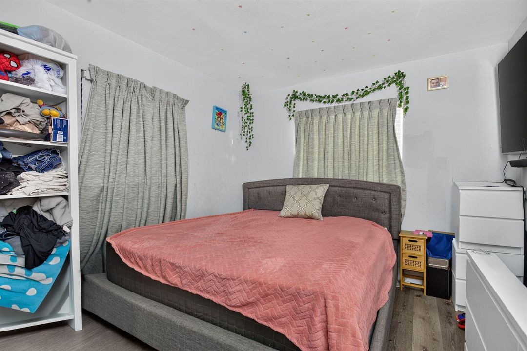 25-web-or-mls-5715-0970