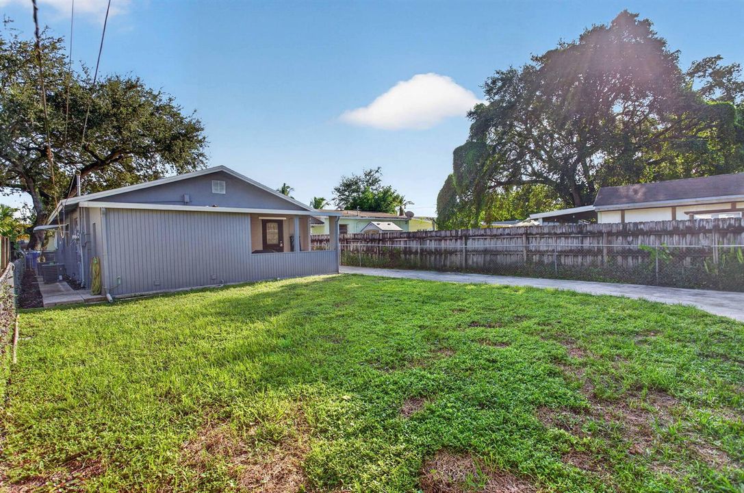 11-web-or-mls-5715-0884