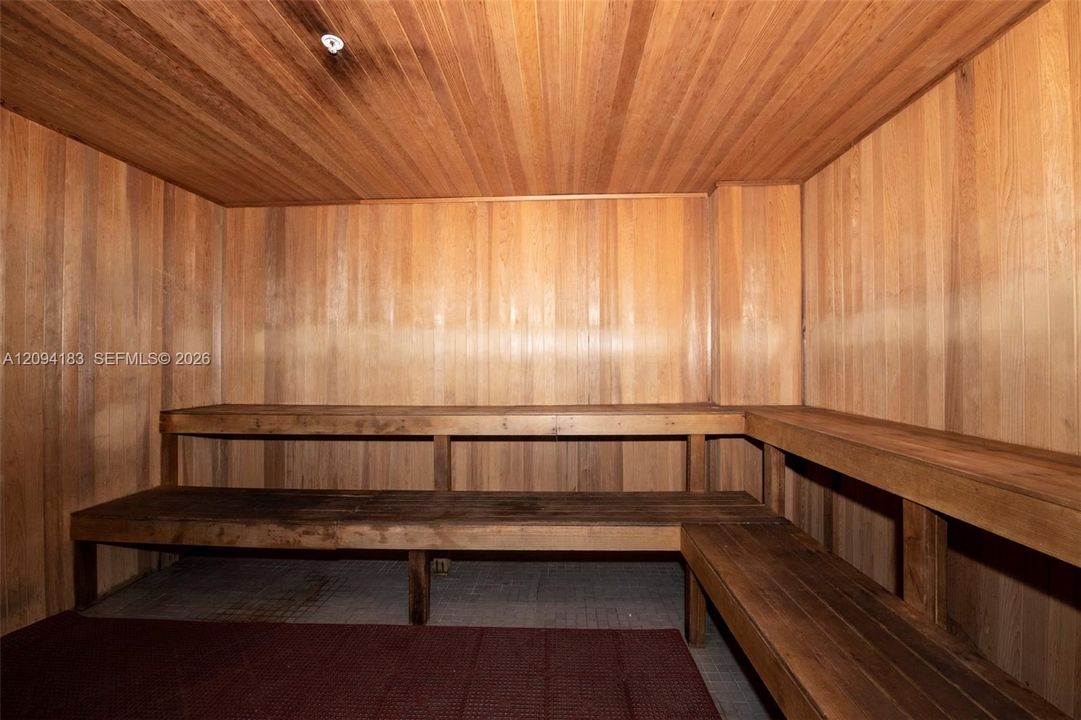 В аренду: $4,900 (2 спален, 2 ванн, 1239 Квадратных фут)