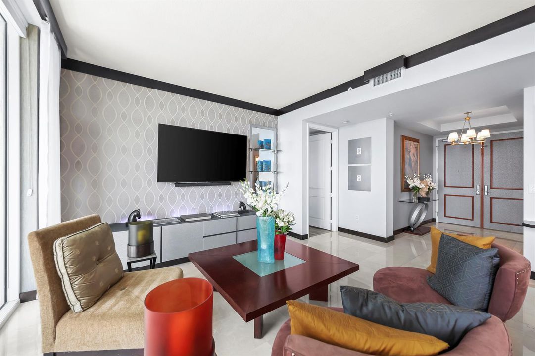 347 North New River Drive East - 7.jpg-F