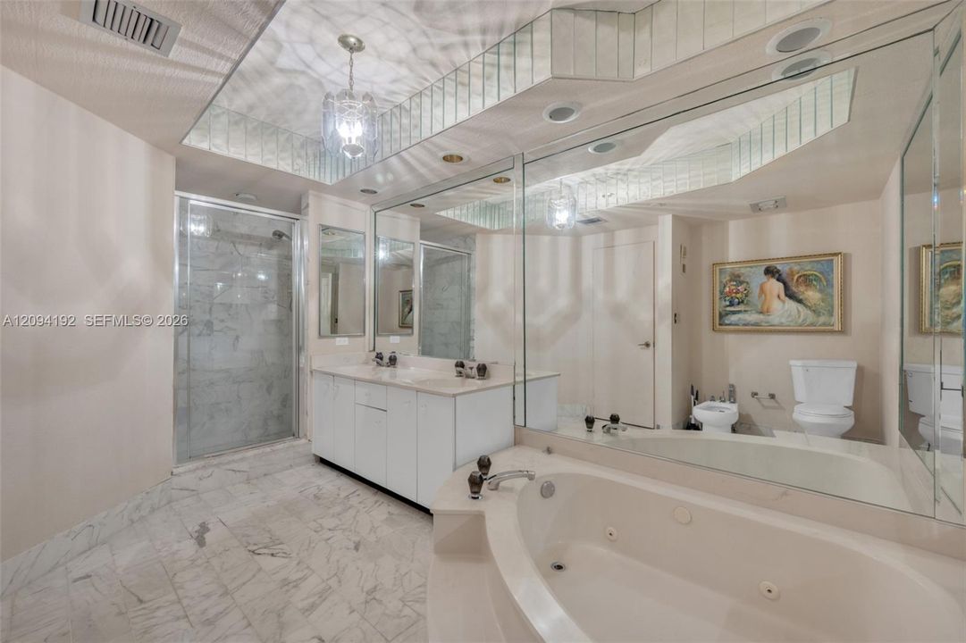 На продажу: $370,000 (2 спален, 2 ванн, 1400 Квадратных фут)