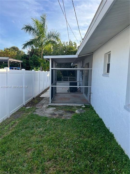 待售: $299,000 (3 贝兹, 2 浴室, 1700 平方英尺)
