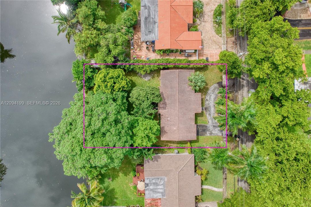 En Venta: $550,000 (3 camas, 2 baños, 1532 Pies cuadrados)
