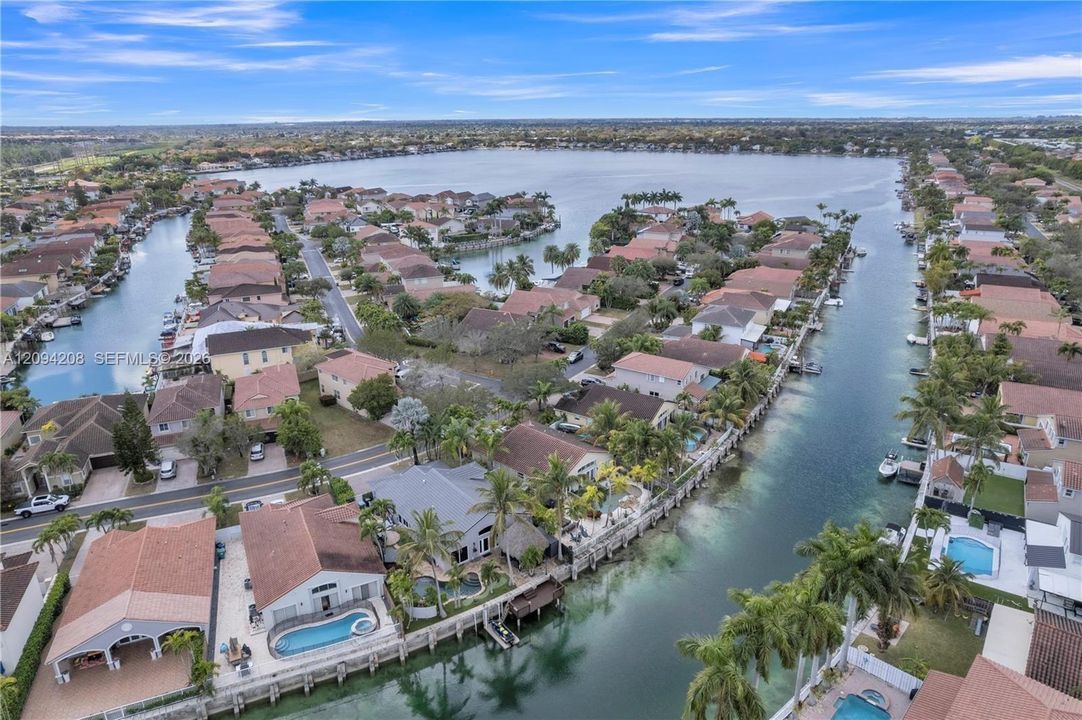 В аренду: $4,500 (3 спален, 2 ванн, 1906 Квадратных фут)