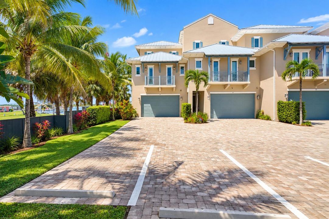 1440 E Seaway Dr Unit 1 013a