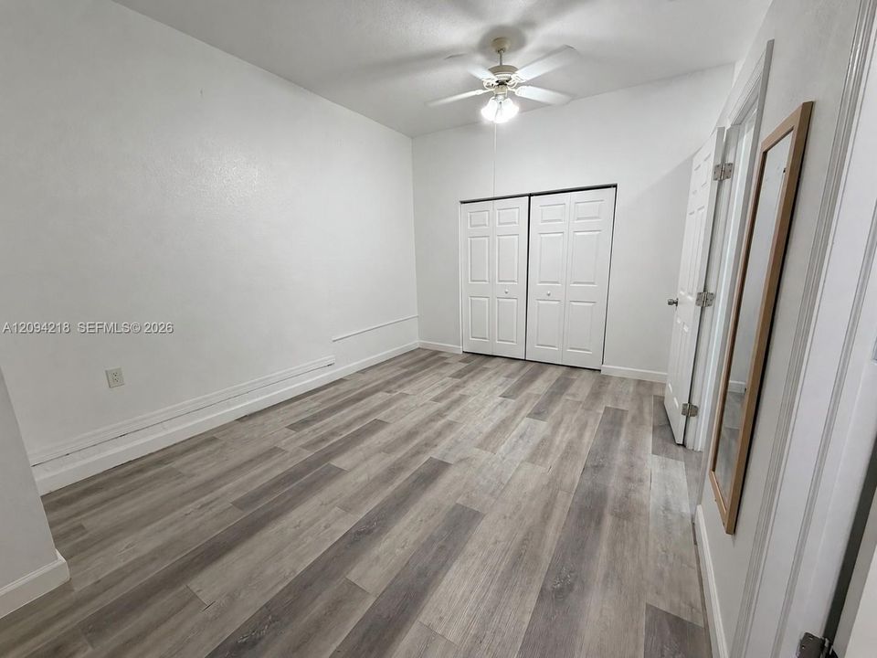 В аренду: $1,590 (1 спален, 1 ванн, 2531 Квадратных фут)