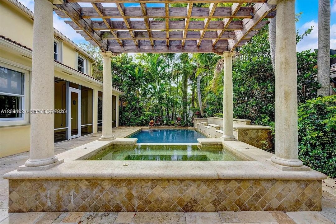 For Rent: $9,000 (5 beds, 3 baths, 3150 Square Feet)