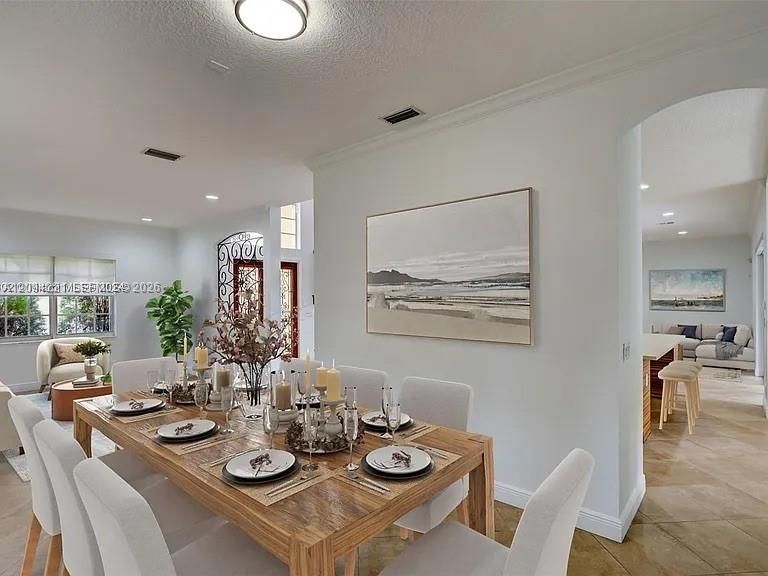 For Rent: $9,000 (5 beds, 3 baths, 3150 Square Feet)