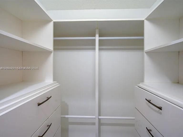 For Rent: $9,000 (5 beds, 3 baths, 3150 Square Feet)