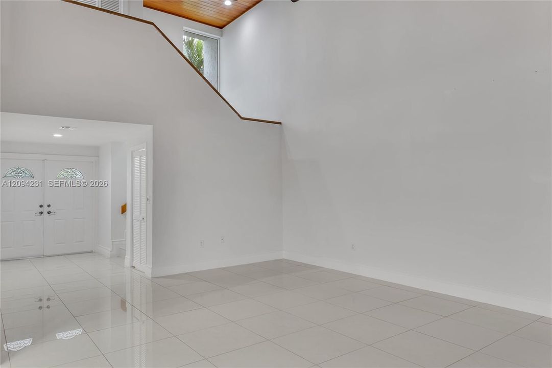 В аренду: $8,700 (5 спален, 4 ванн, 2874 Квадратных фут)