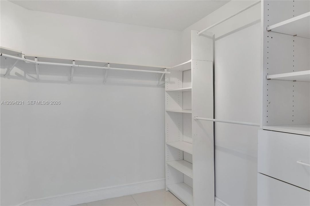 В аренду: $8,700 (5 спален, 4 ванн, 2874 Квадратных фут)