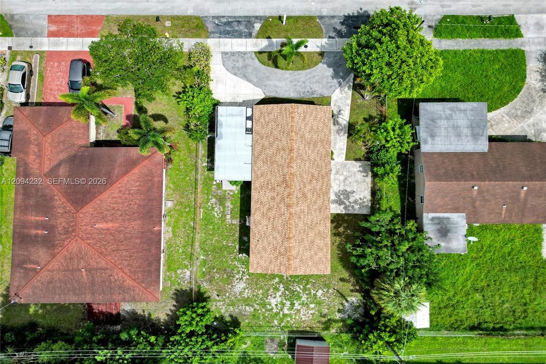 На продажу: $439,000 (4 спален, 2 ванн, 1426 Квадратных фут)