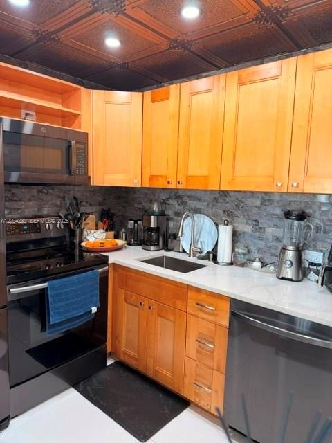For Rent: $1,850 (1 beds, 1 baths, 600 Square Feet)