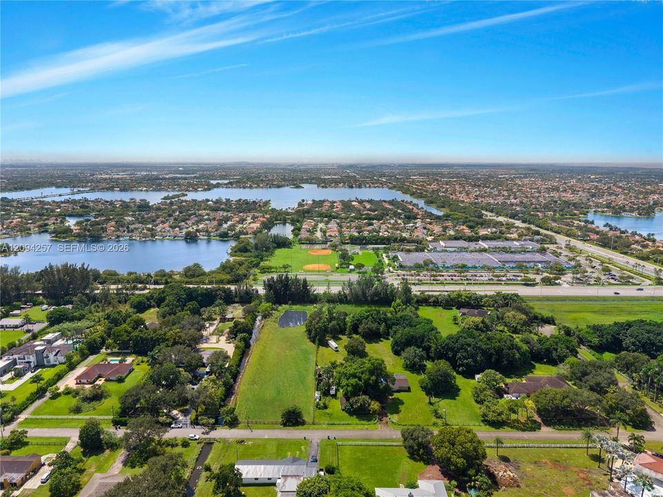 En Venta: $1,375,000 (119,790 sqft)
