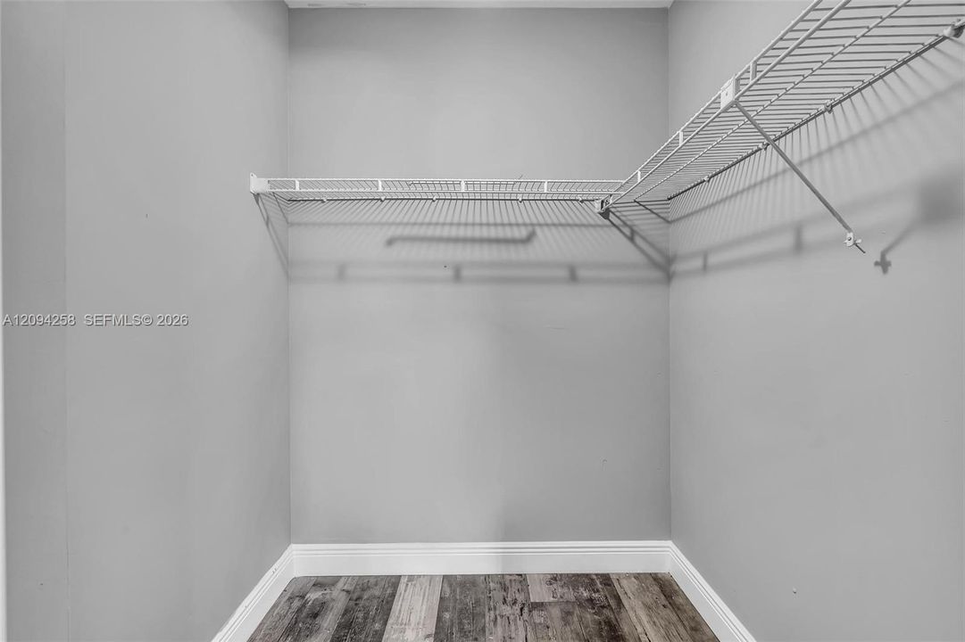 For Rent: $2,195 (2 beds, 2 baths, 972 Square Feet)