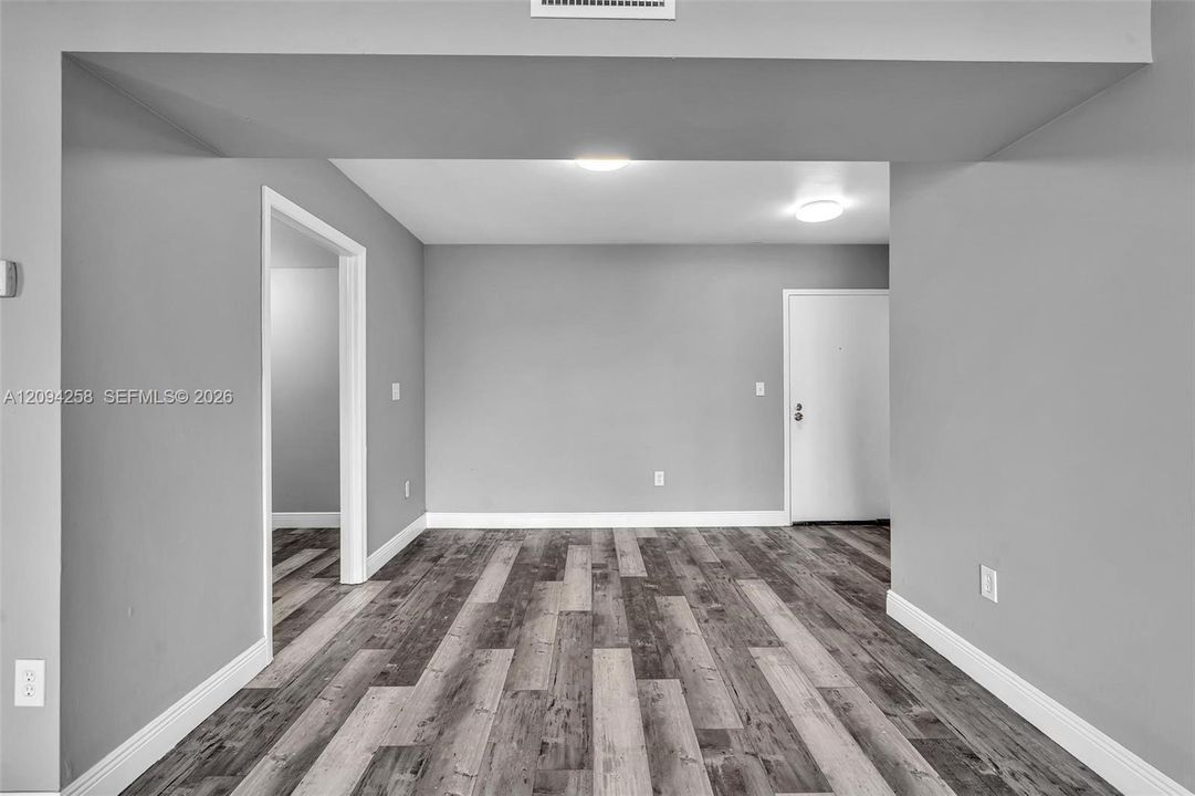 For Rent: $2,195 (2 beds, 2 baths, 972 Square Feet)