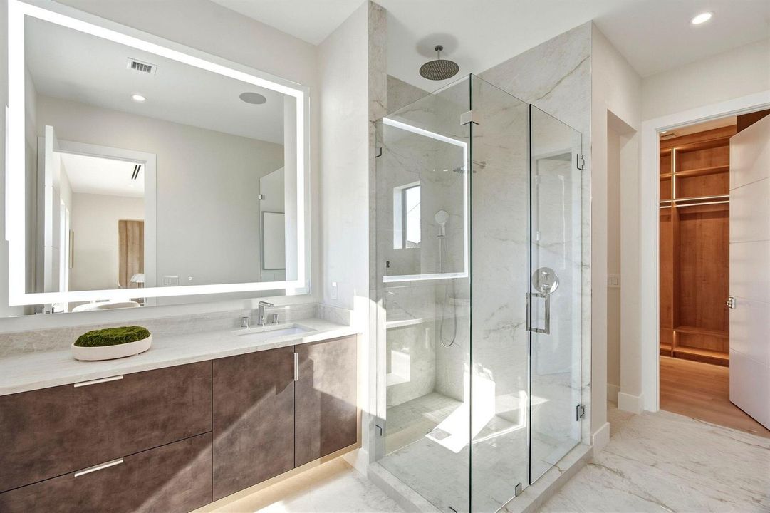 399 NE Spanish Ct Boca Raton FL 59