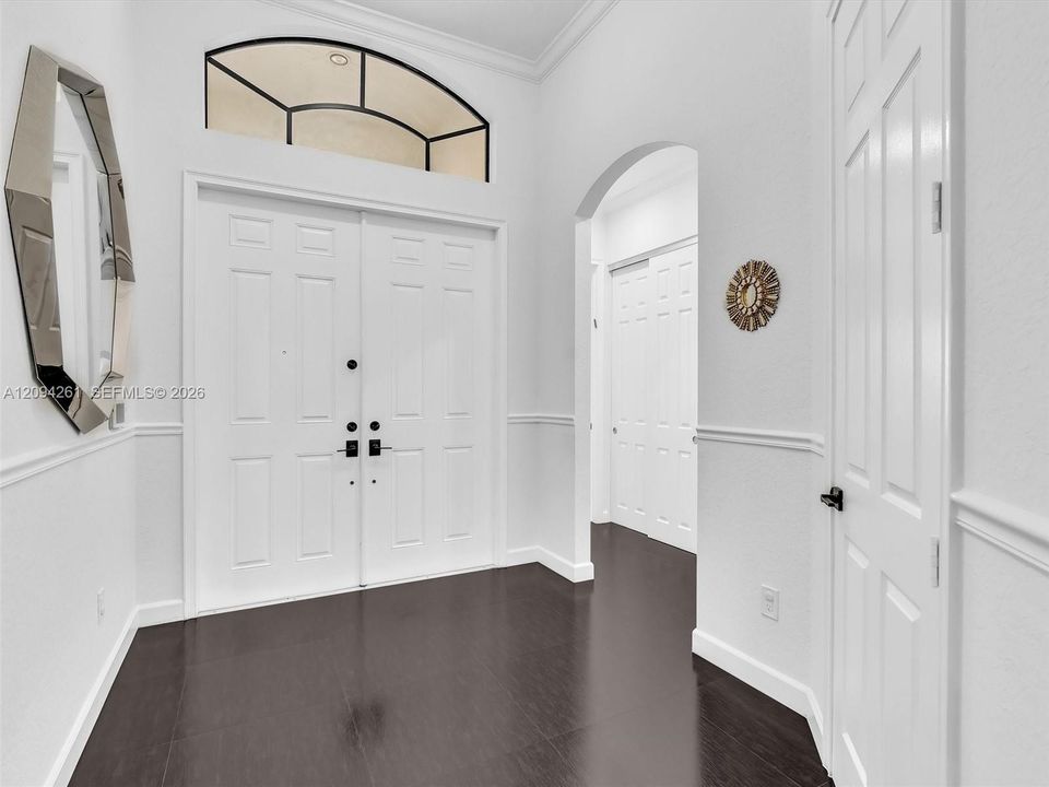 En Venta: $1,240,000 (4 camas, 3 baños, 2942 Pies cuadrados)