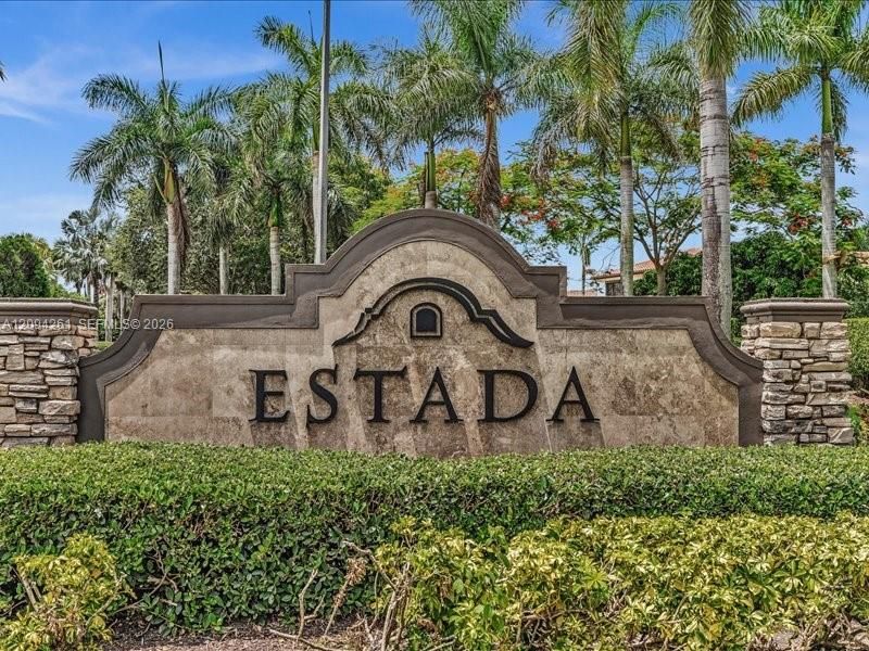 En Venta: $1,240,000 (4 camas, 3 baños, 2942 Pies cuadrados)