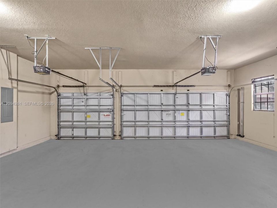 En Venta: $1,240,000 (4 camas, 3 baños, 2942 Pies cuadrados)