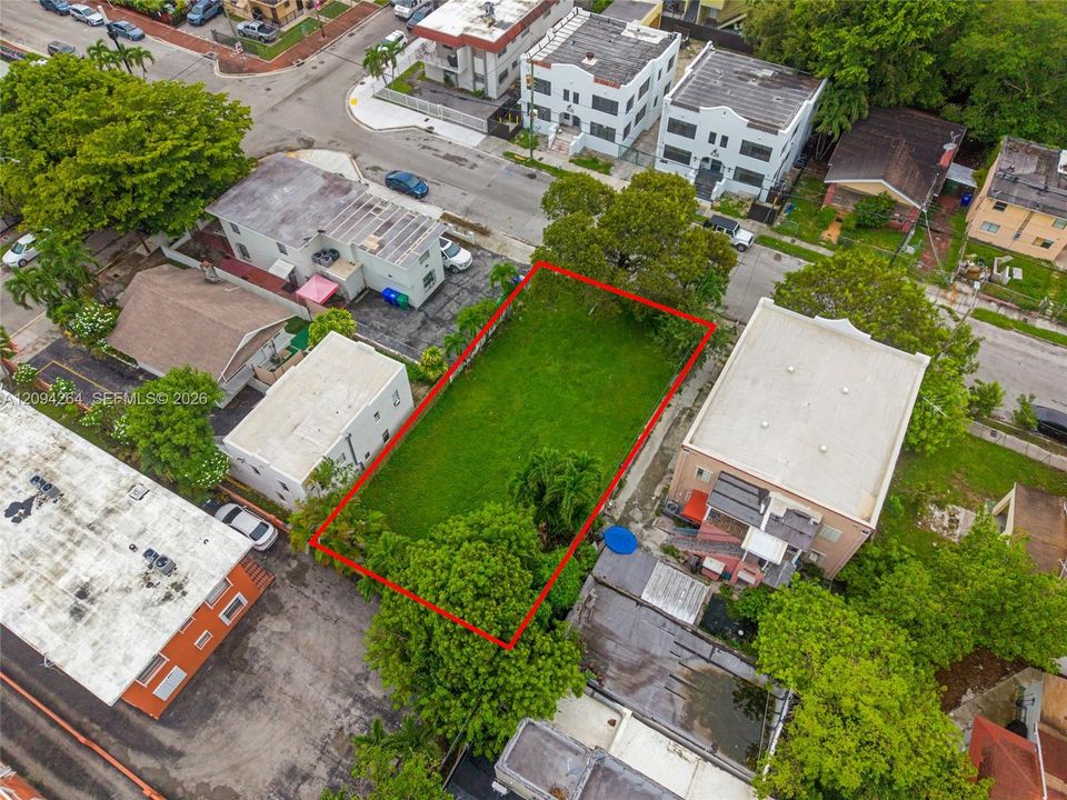 For Sale: $450,000 (0.12 acres)
