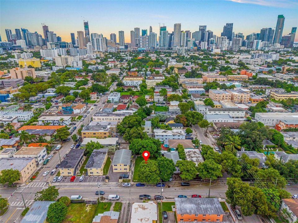 For Sale: $475,000 (0.12 acres)