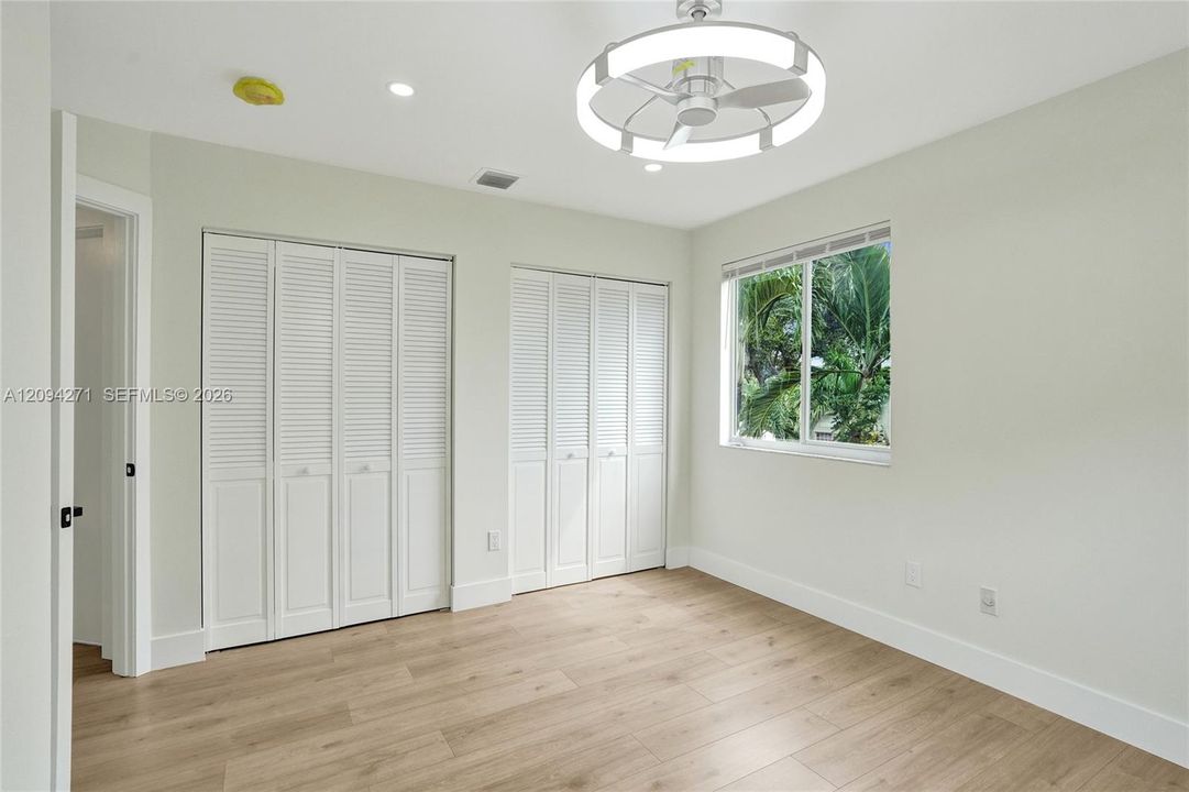 For Sale: $610,000 (3 beds, 3 baths, 1551 Square Feet)