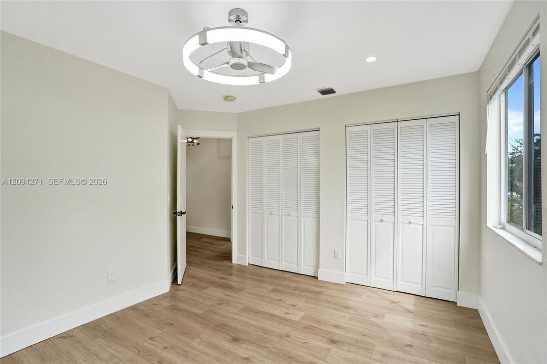 For Sale: $610,000 (3 beds, 3 baths, 1551 Square Feet)