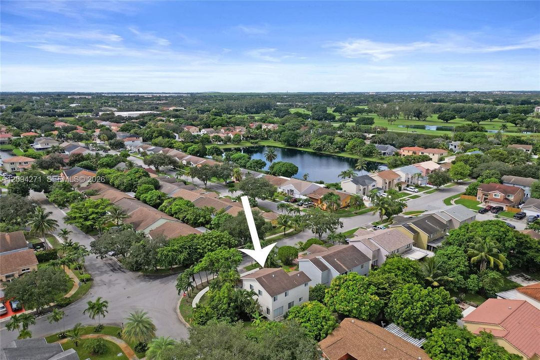 For Sale: $610,000 (3 beds, 3 baths, 1551 Square Feet)