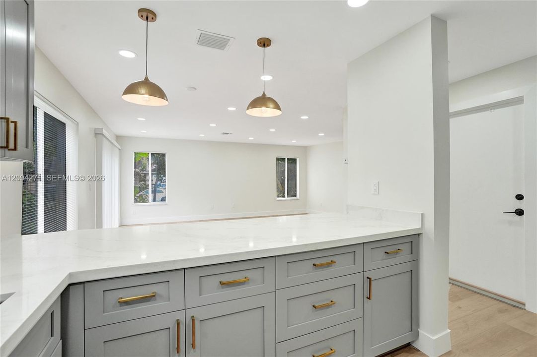 For Sale: $610,000 (3 beds, 3 baths, 1551 Square Feet)