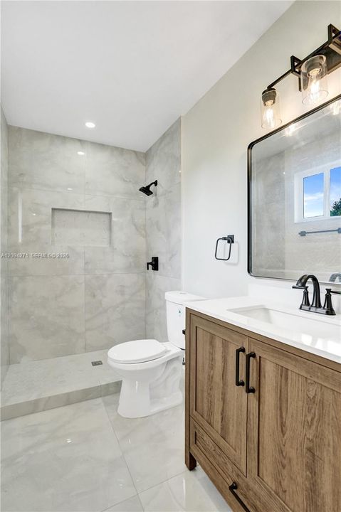 For Sale: $610,000 (3 beds, 3 baths, 1551 Square Feet)