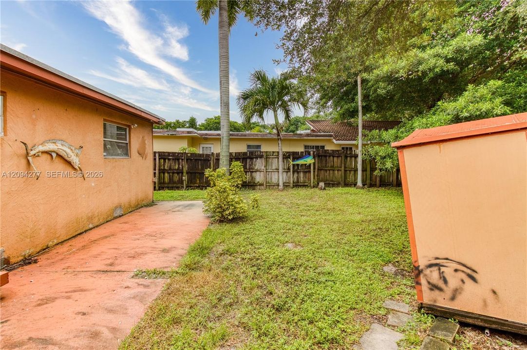En Venta: $375,000 (3 camas, 2 baños, 1039 Pies cuadrados)