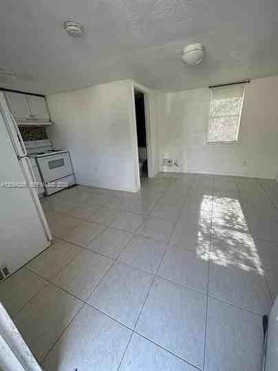 En Renta: $1,700 (1 camas, 1 baños, 1631 Pies cuadrados)